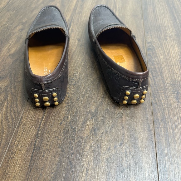 Gucci Monogram Loafers - Picture 4 of 11
